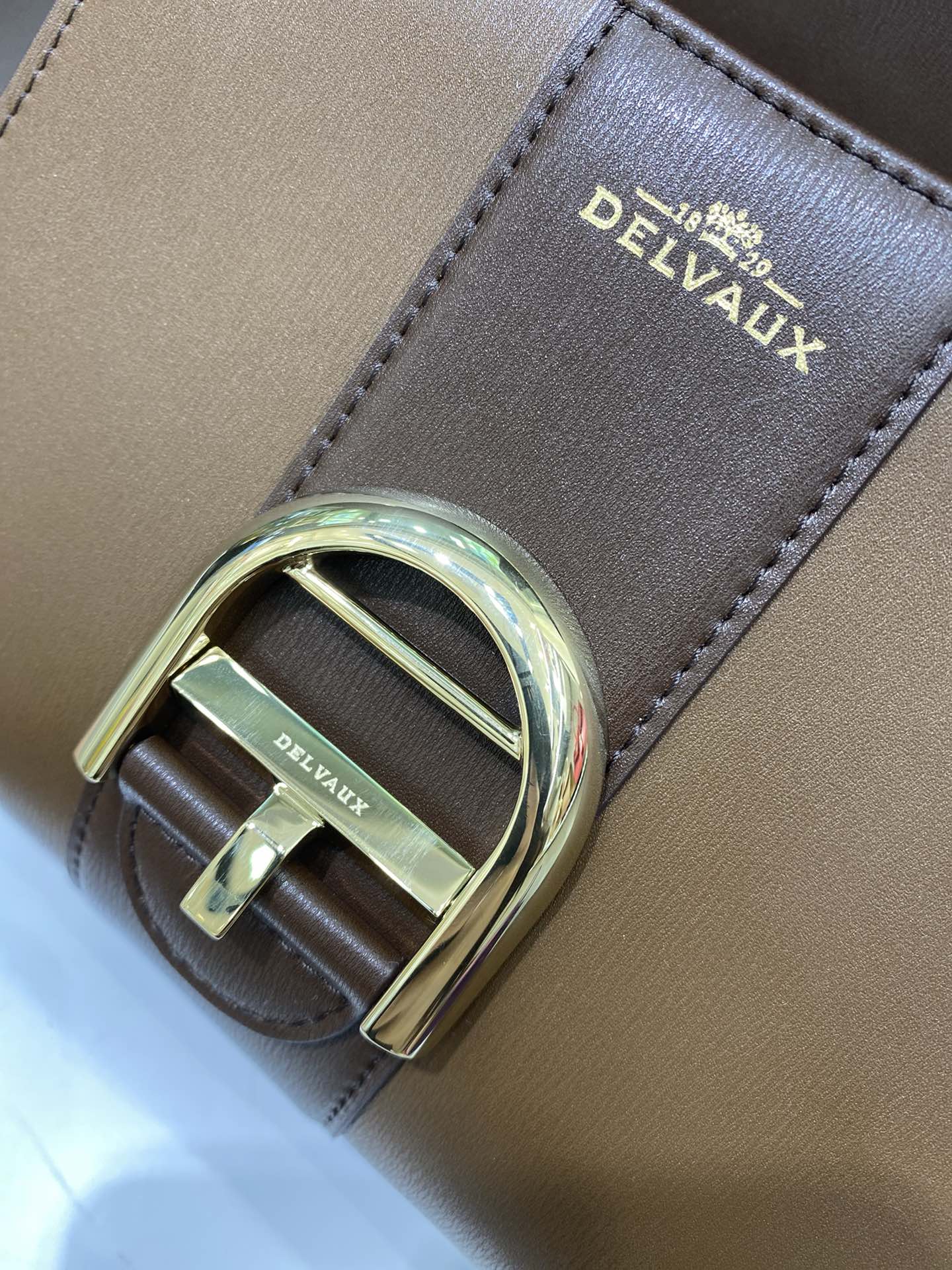 델보 브리앙 박스백 미니